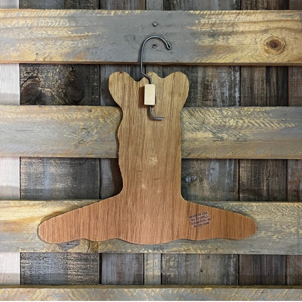 Seeking 👀 Bear Hanger | ISO Wooden Stupell VNTG Clothes | Vintage - Please Help - Picture 4 of 8